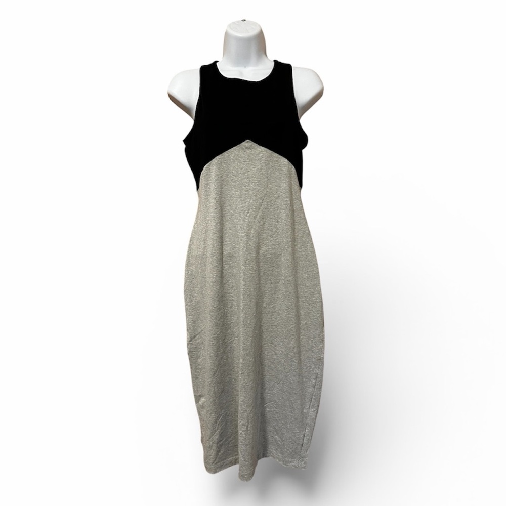 Athleta Colorblock Middy Dress in Mid-Grey Heather/Black. Size Small. - Picture 5 of 5